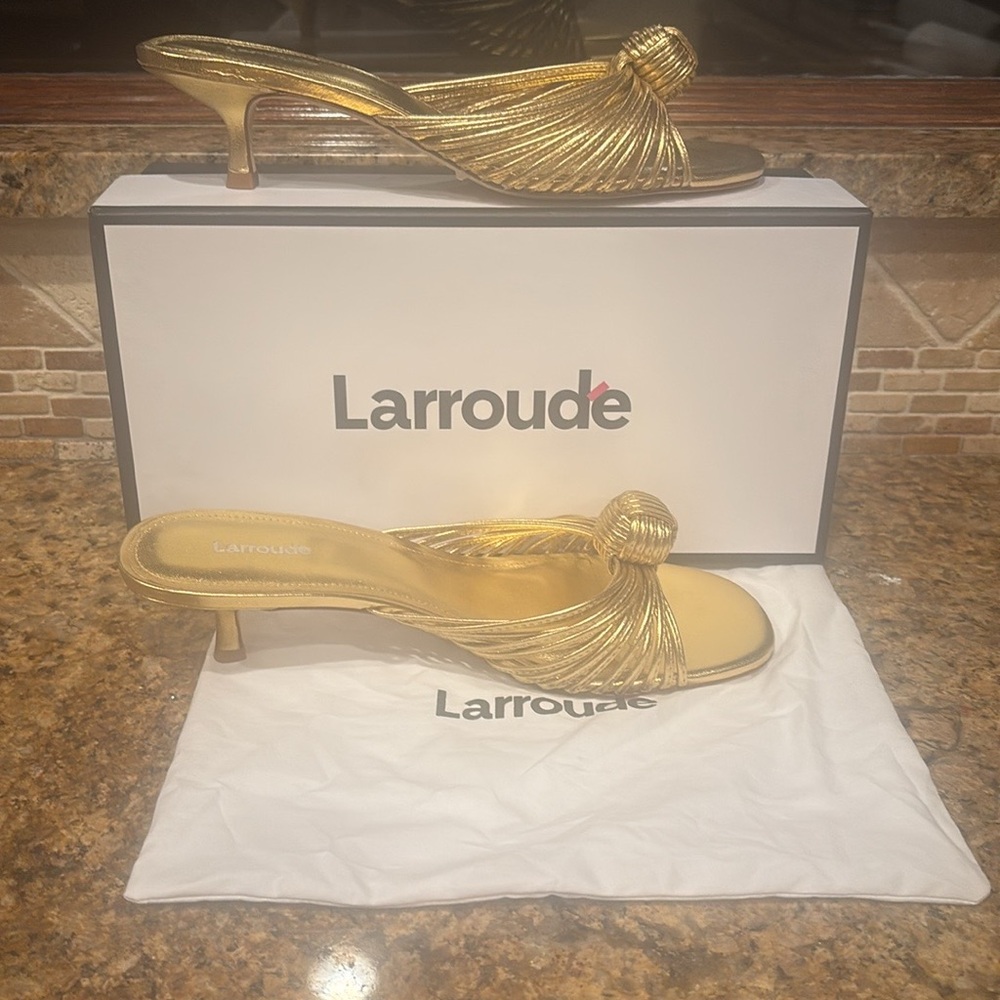 Larroude Gold Women's heels brand new size